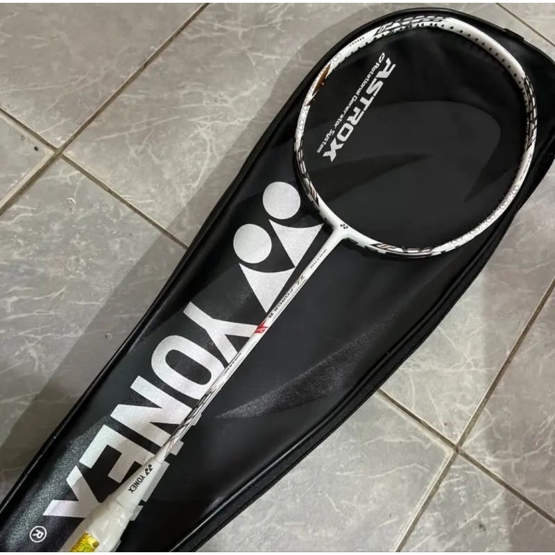 Raket Badminton Yonex Voltric ZZ Force II Tas 1R Original
