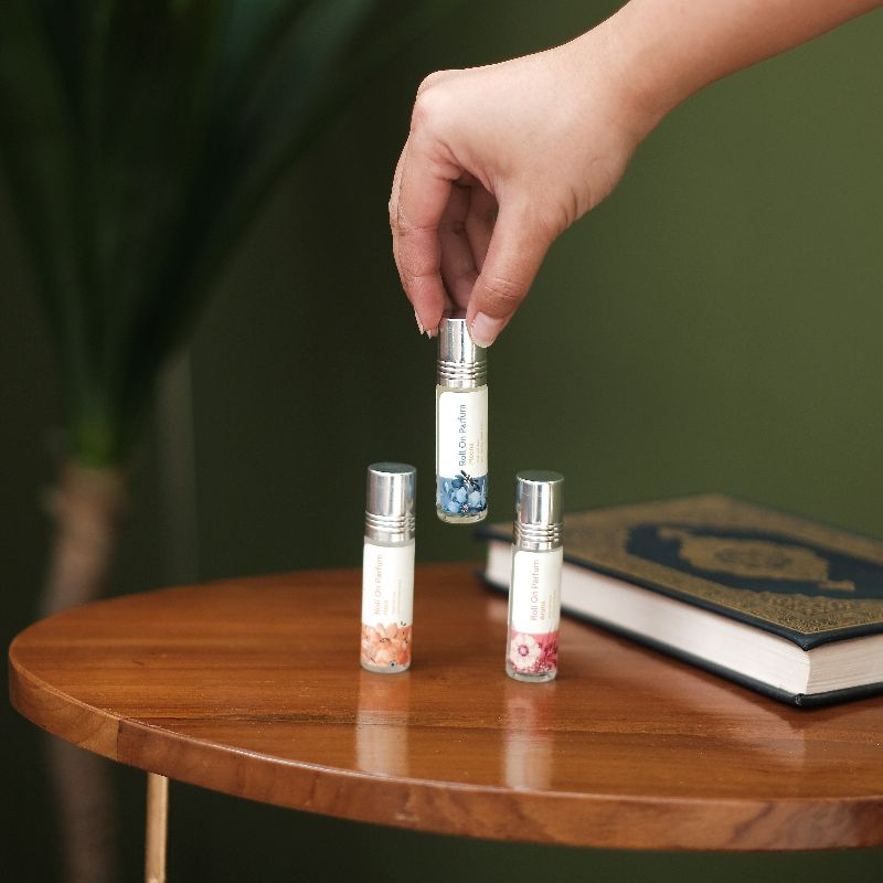 Parfum Roll On by Rumi Lima Waktu
