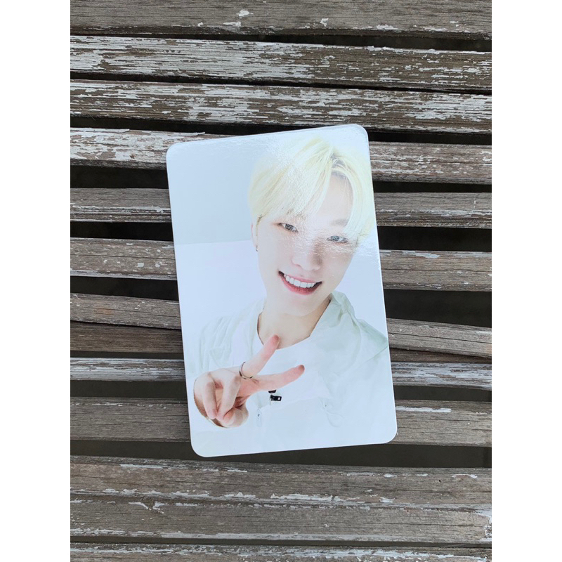 ORIGINAL GOING SEVENTEEN MAGAZINE VOL. 2 PHOTOCARD (PC) - DINO (WHITE VER.)