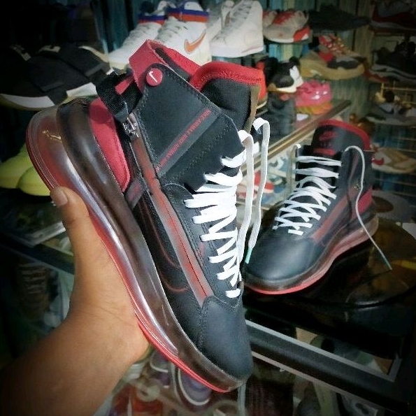 Nike airmax 720 saturn mens Hi top trainers