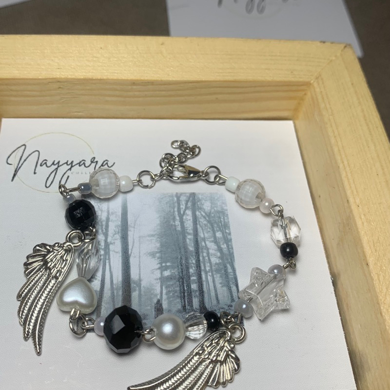 gelang taylor swift folklore