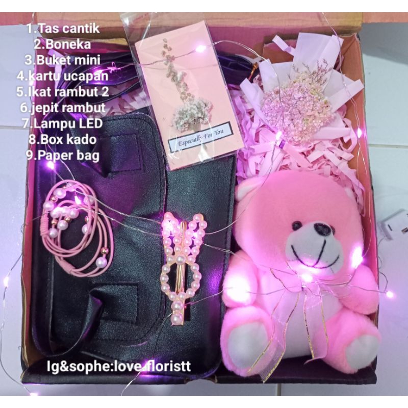 

HAMPERS / KADO MURAH / KADO BATAM / KADO ULTAH / KADO VALENTINE / KADO GURU / KADO MURAH / KADO ANNIVERSARY / BONEKA / TAS