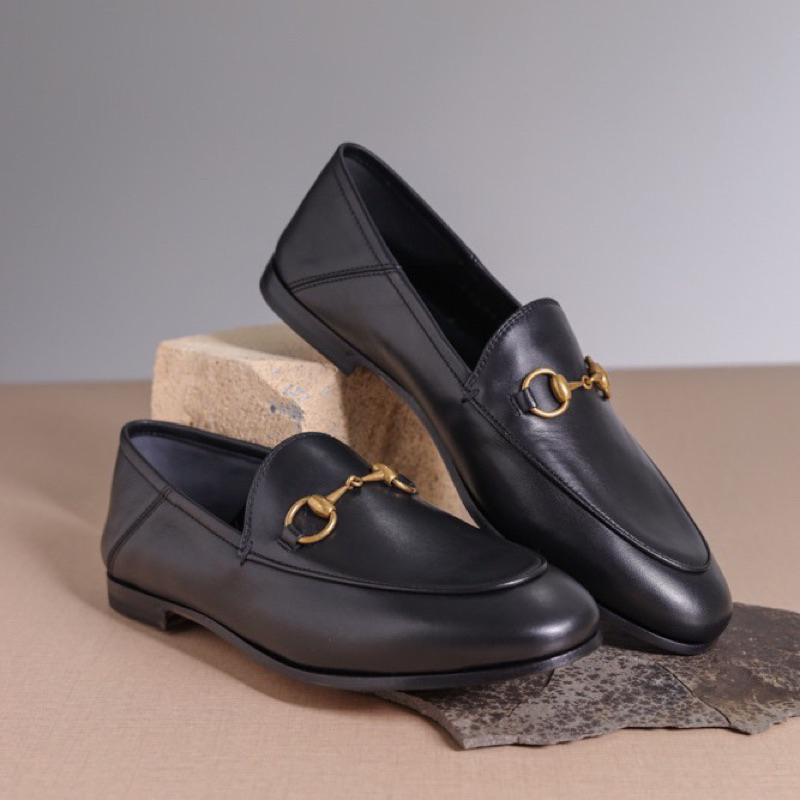 GUCCI Women Horsebit Loafers/Slip On in Black