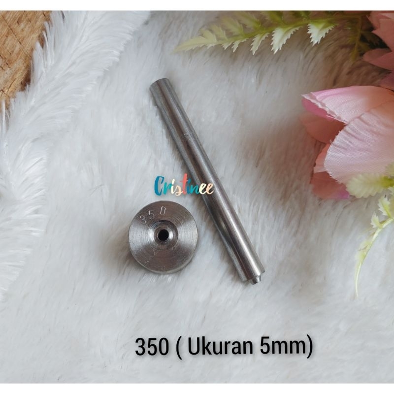 Alat getok mata ayam + alas satu set