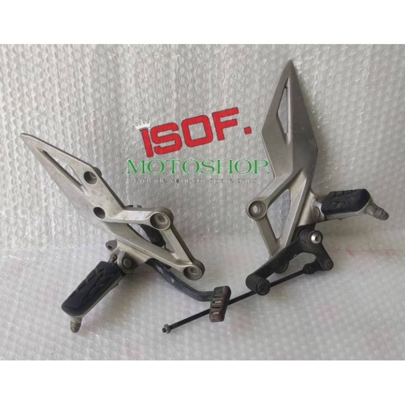 Footstep cbr 150r facelift K45g depan - Step depan CBR 150R - Pijakan kaki depan CBR 150R facelift