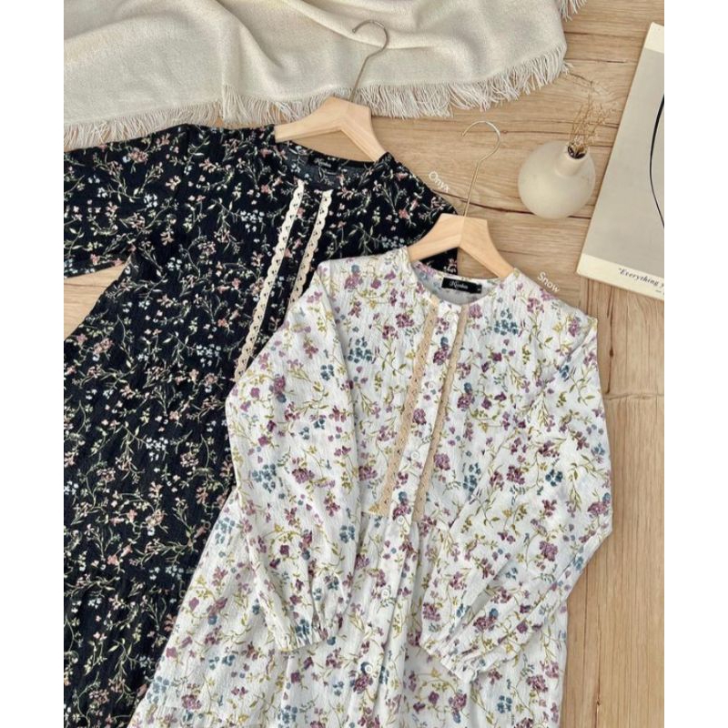 Gyomi Midi Dress by Kienka