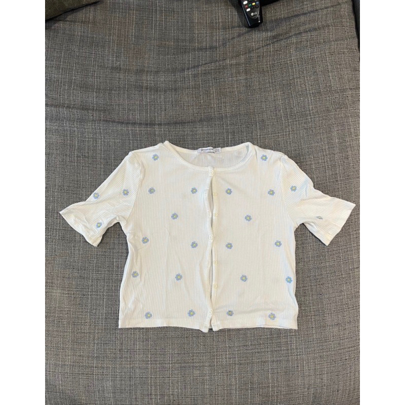 [PRELOVED] Stradivarius Short Sleeve Daisy Cardigan