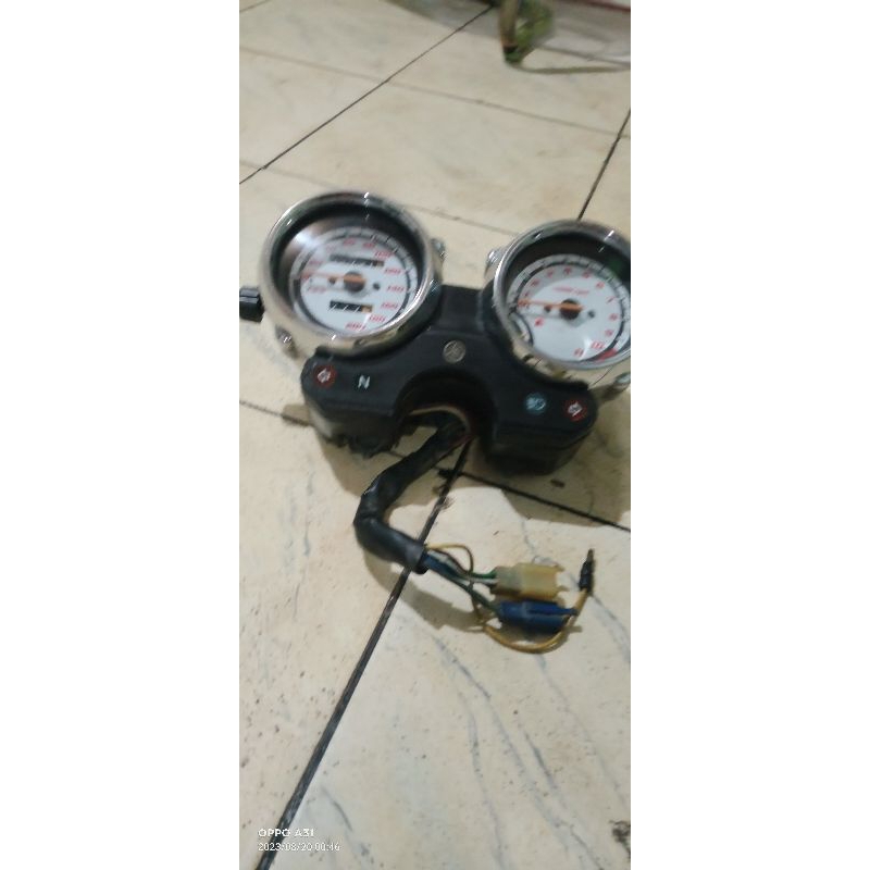 speedometer scorpio z original