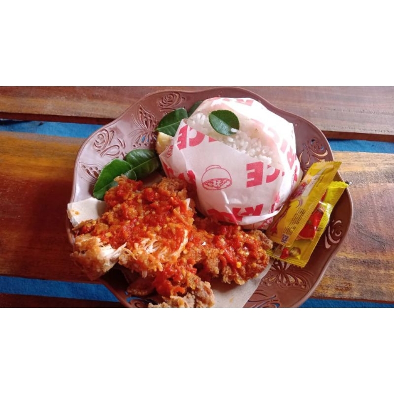 

SFC (Syareefa friendchiken) Ayam goreng/ayam geprek