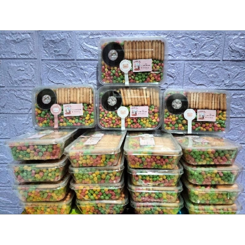

nyamnyambox
