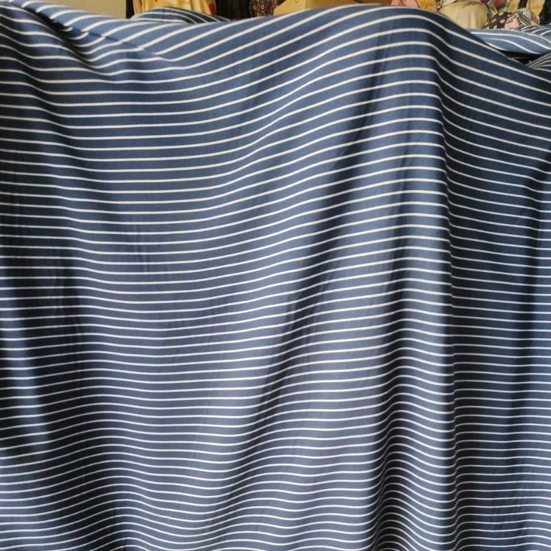 kain Wolfis motif salur navy  putih- bahan kain meteran wolfis
