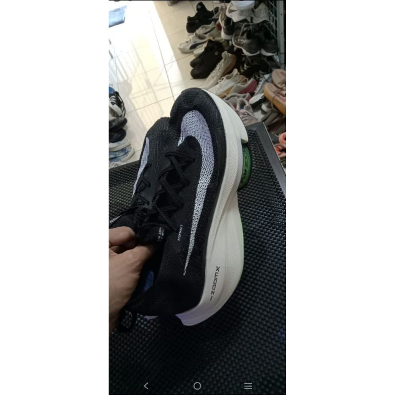 Sepatu second brand nike