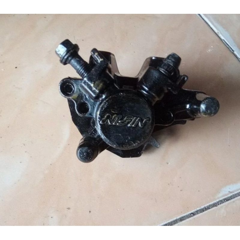 Kaliper belakang tiger revo kaliper belakang tirev ori copotan