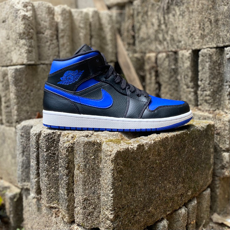 AIR JORDAN 1 MID HYPER ROYAL BLUE