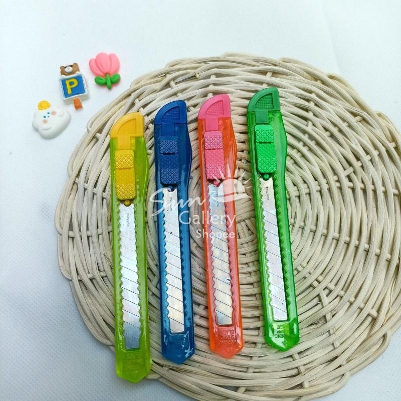 

(Cutter Kecil) Pisau Potong