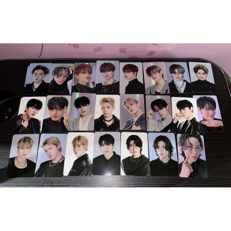 TREASURE REBOOT TRADING CARD