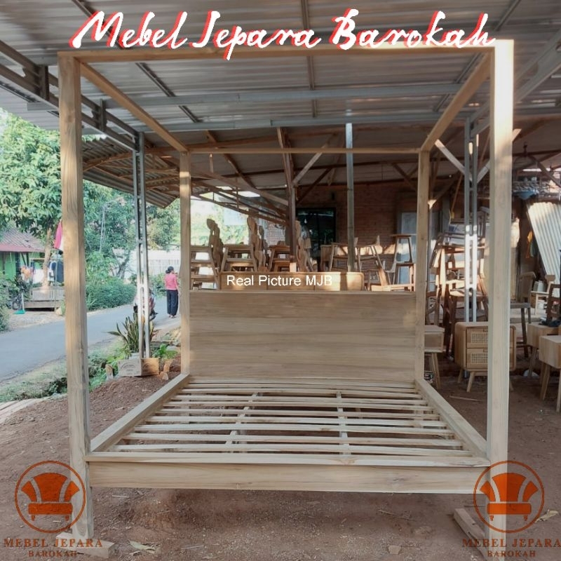 Dipan Ranjang Kayu Jati Ukuran King Bed Rangka Tempat Tidur Model Kanopi 4 Tiang Minimalis