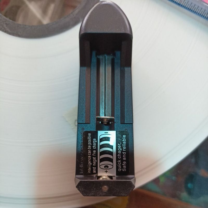 charger baterai universal