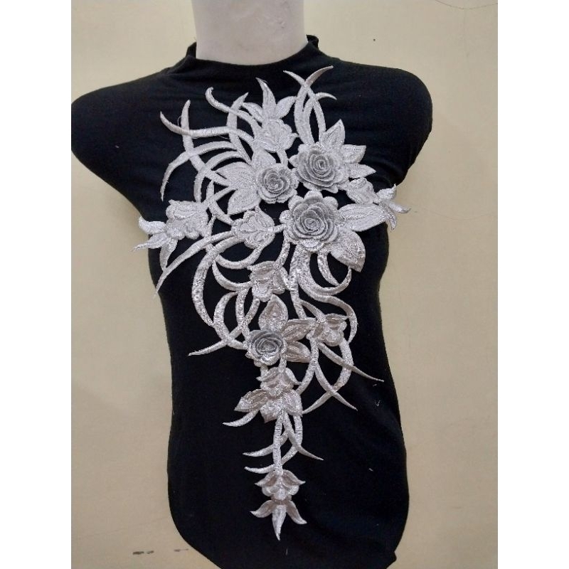 RENDA BORDIR APLIKASI BUNGA TIMBUL