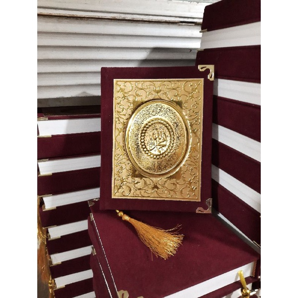 buku yasin dan tahlil isi 192 halaman glossy beludru karton emas