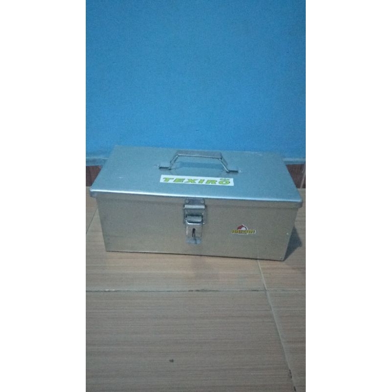 toolbox besi polos