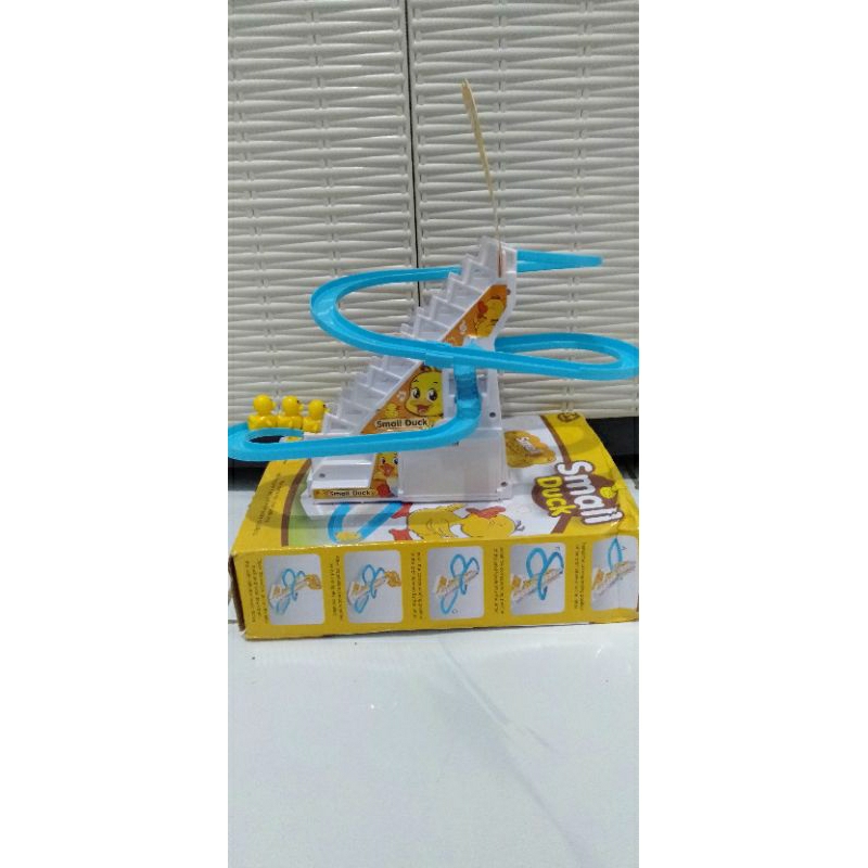 Small duck / mainan bebek kecil