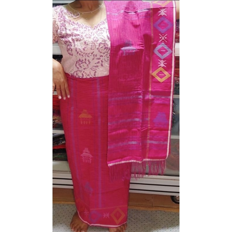 Set uis lurik sutra benang ratus motif Rumah adat warna pink