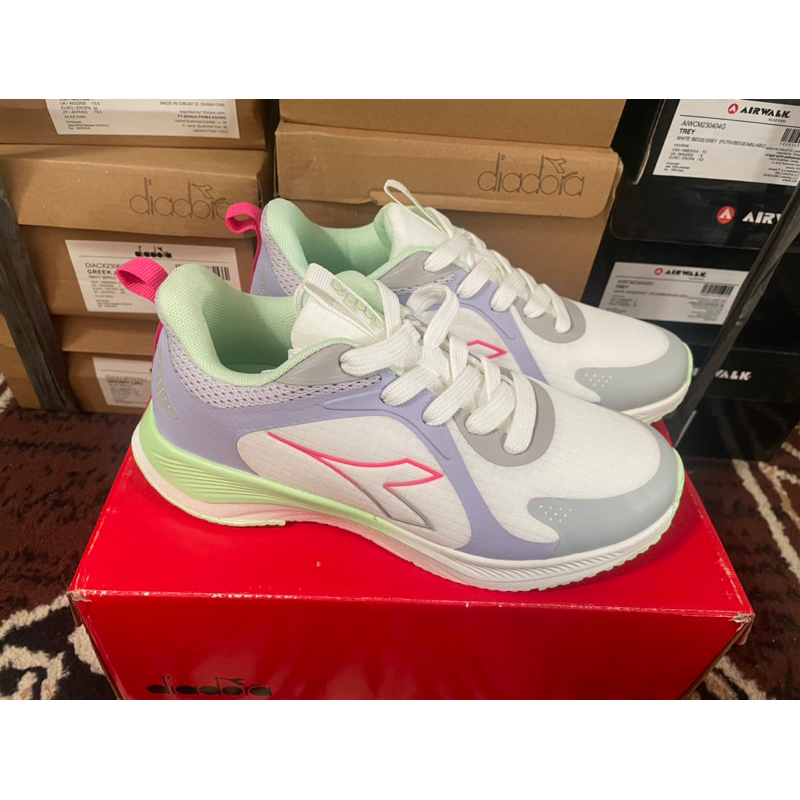 SPORT STATION SALE UP TO 70% ❗️DIADORA FARUGA WHITE