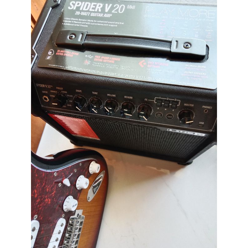 gitar listrik &amp; kiup bekas tapi baru