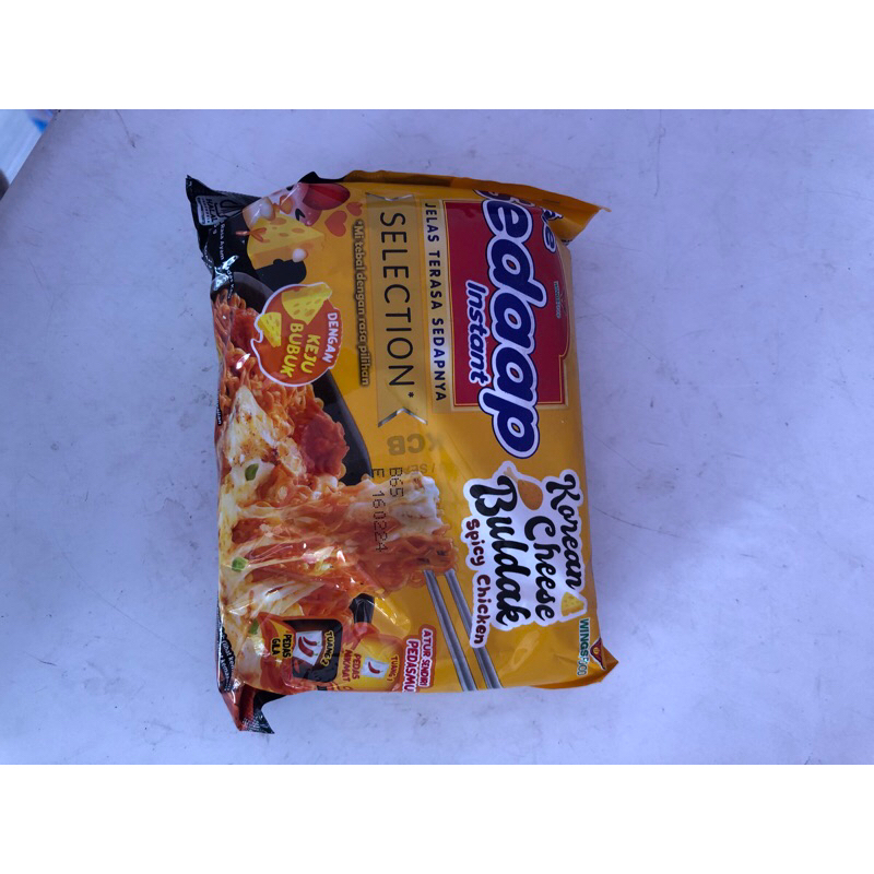 

Paket 4pcs Sedaap Spicy Keju