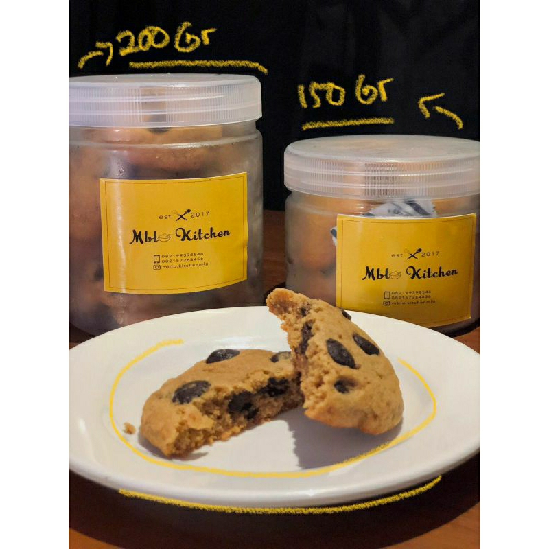 

chocochips monster cookies