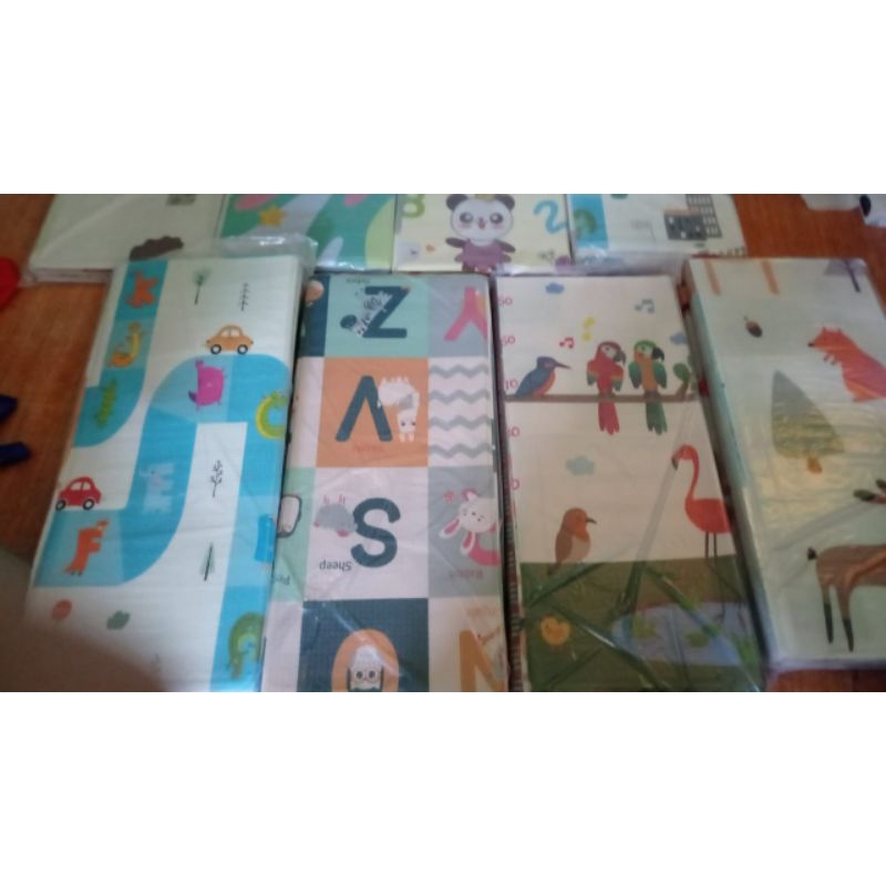 playmate yakimura alas bayi karpet lipat tikar lipat