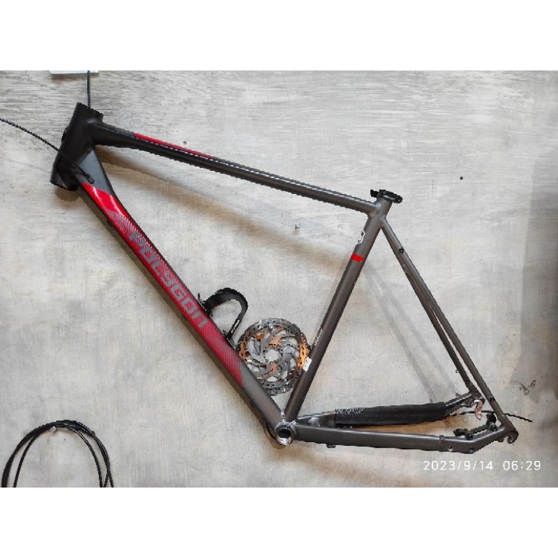 frame Polygon heist 5 XL