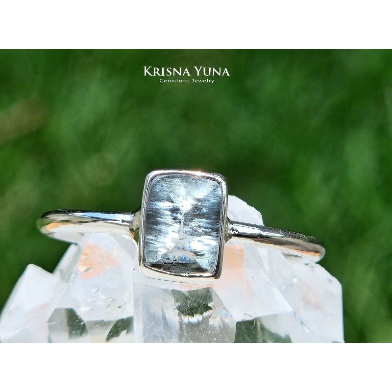 Natural Aquamarine Ring