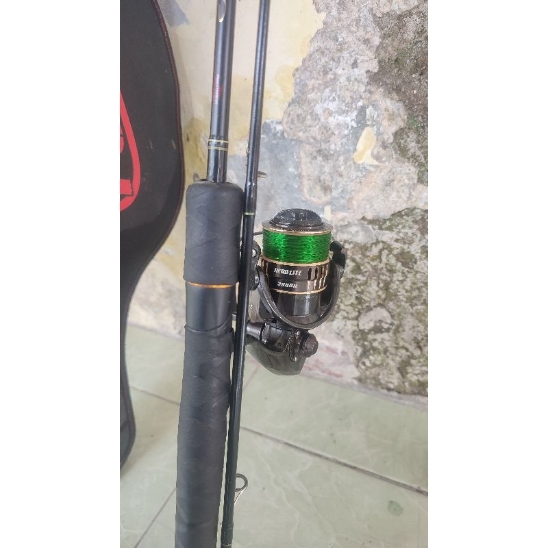 1 Set joran dan reel pancing relix galapung dan hammerhead aerolite