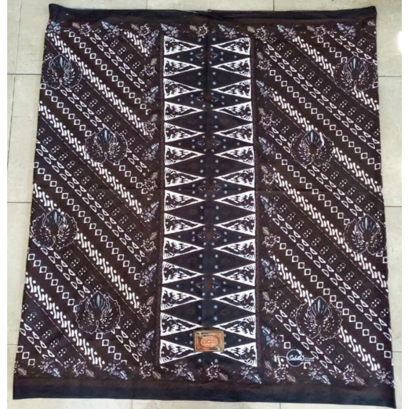 Sarung Batik Motif Gus iqdam Ori ukuran dewasa Bahan Adem dan Nyaman Dipakai Warna Tidak Mudah Luntur Ukuran 120 x 220