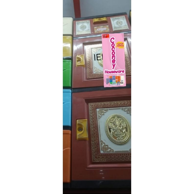 Lemari Pakaian 3 Tingkat / Lemari Baju / Lemari Serbaguna