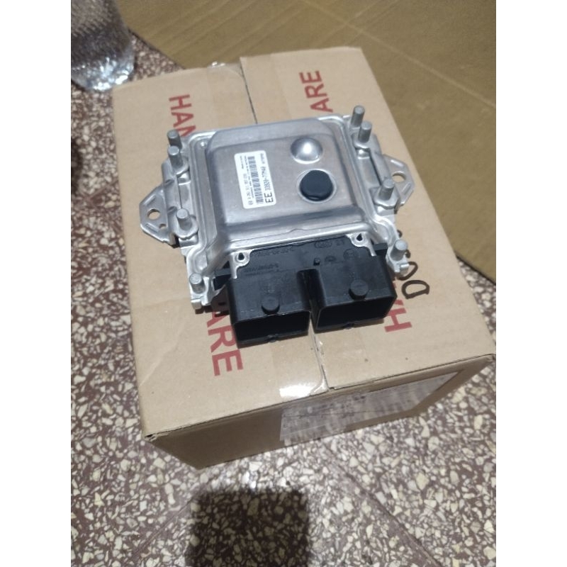 ECM ecu suzuki ertiga manual 2016-2017 ori sgp