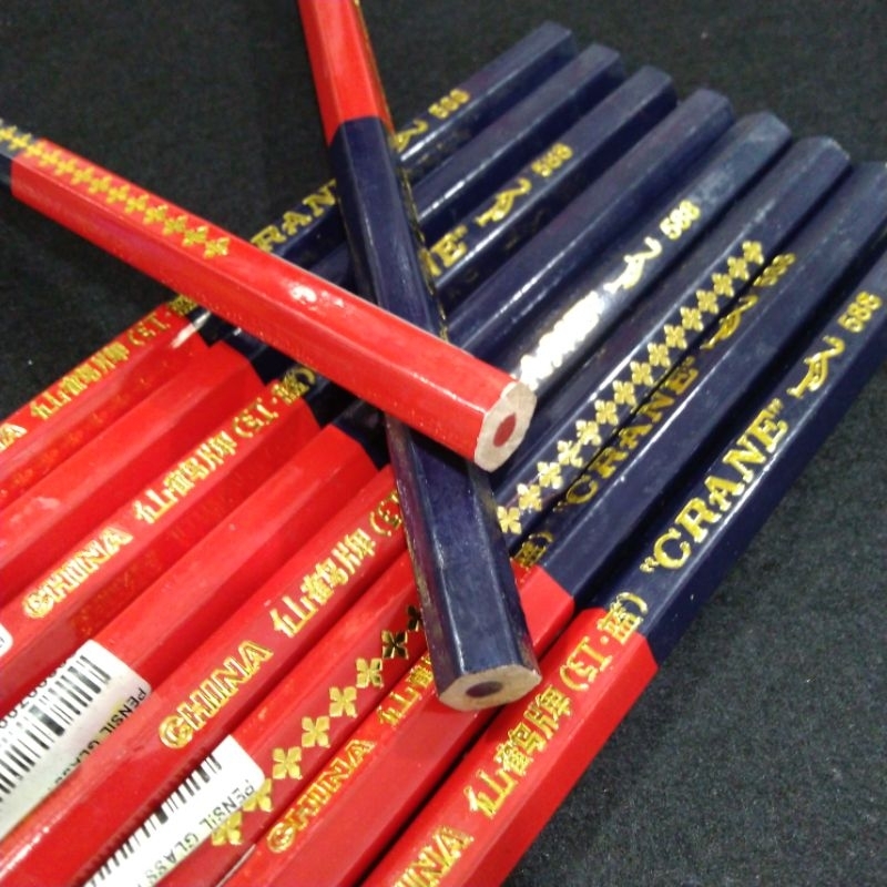 

pensil kain biru dan merah | pensil pola menjahit