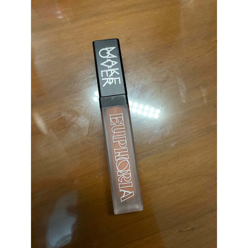 Preloved Make Over Euphoria Powerstay Transferproof Matte Lip Cream Shade Skye-Hi