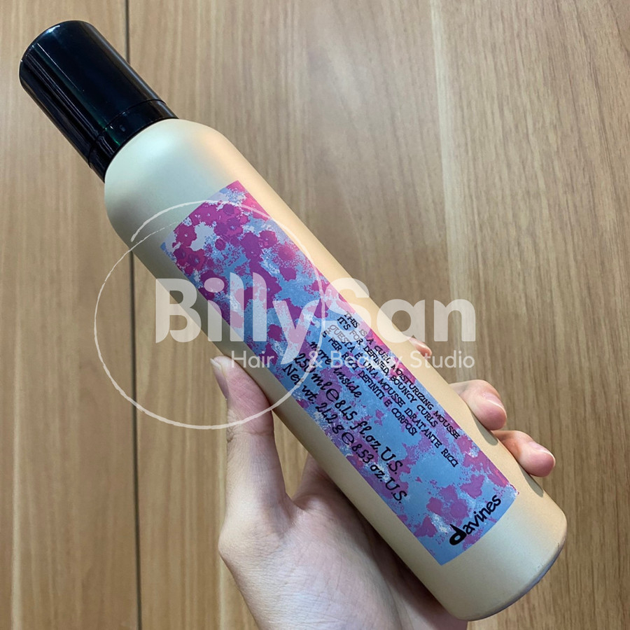 

Davines This is a Curl Moisturizing Mousse 250ml. rambut curly wavy