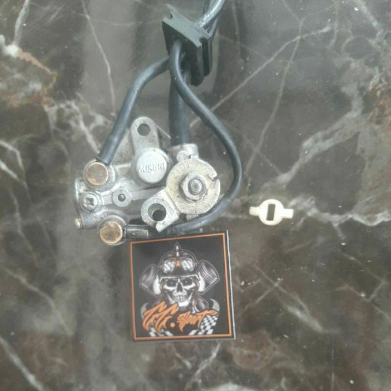 POMPA OLI SUZUKI SATRIA 2TAK HIU LUMBA RGV LSCM ORIGINAL MIKUNI seri 21D1