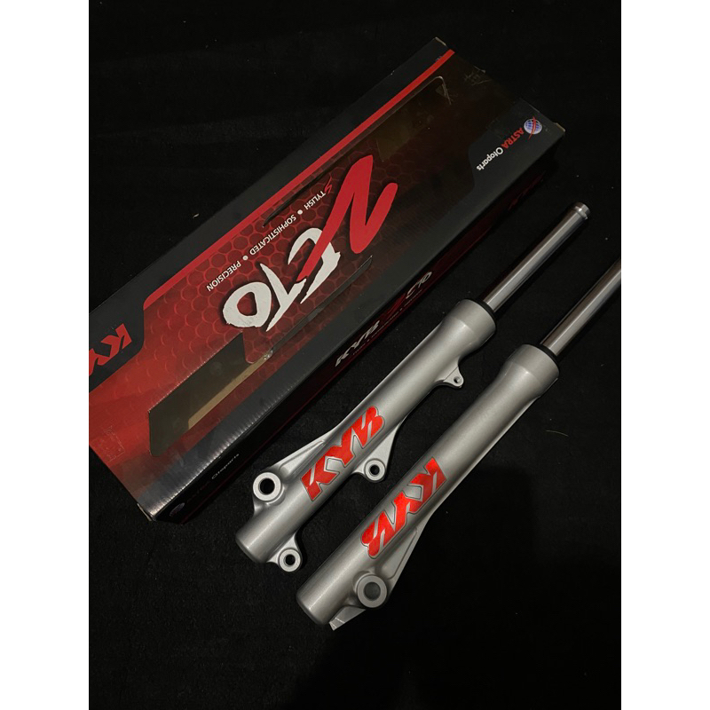 SHOCK DEPAN KYB ZETTO ORIGINAL BEAT, VARIO 125-150 SILVER