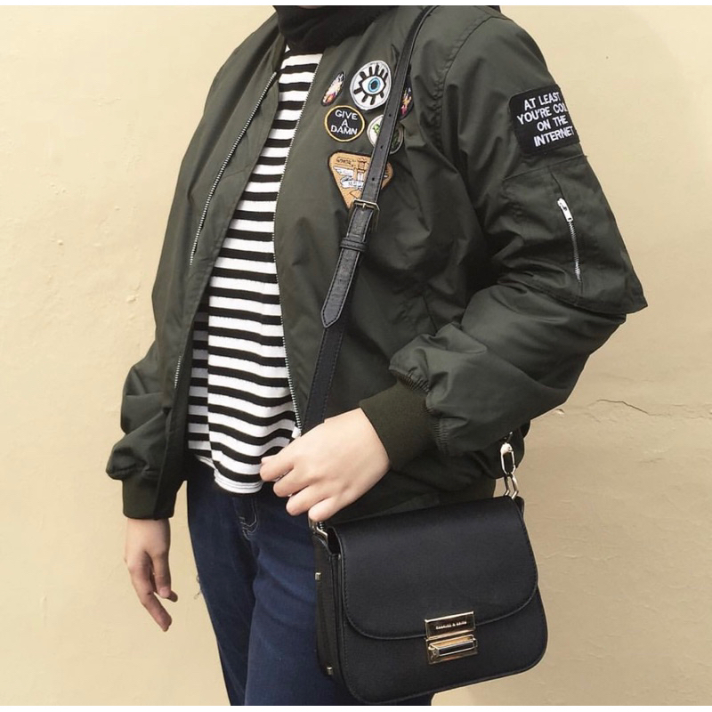 BOMBER JACKET @cozymarkets (preloved)