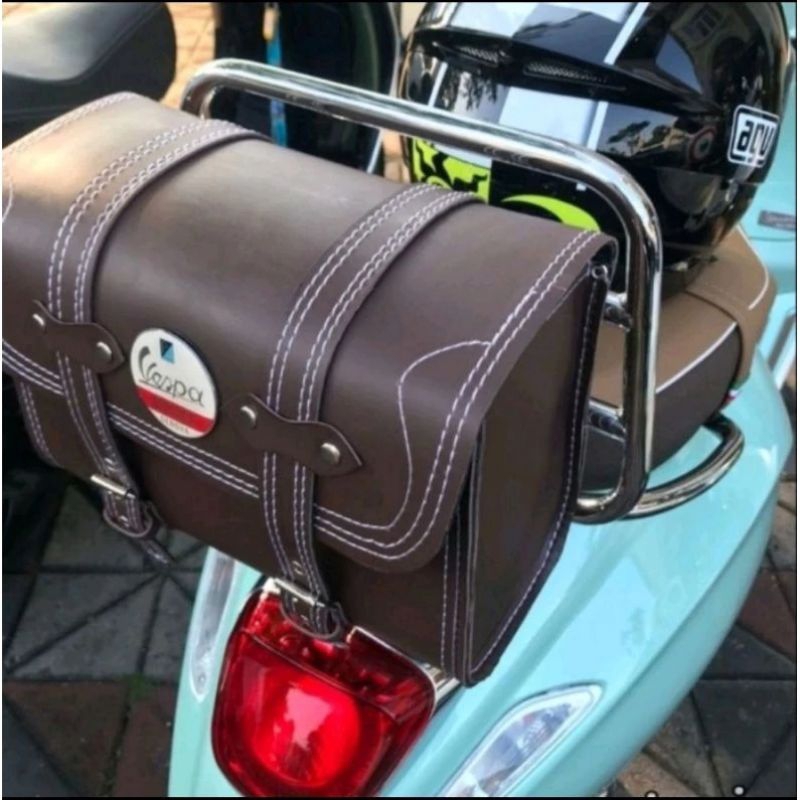 Tas motor buat sandaran belakang vespa Lx S Primavera Gts New Sprint.Tas belakang sandaran vespa mod