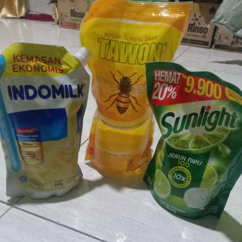 

paket minyak goreng.