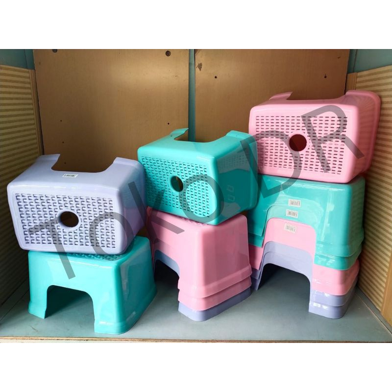 Bangku persegi / Lemony plast