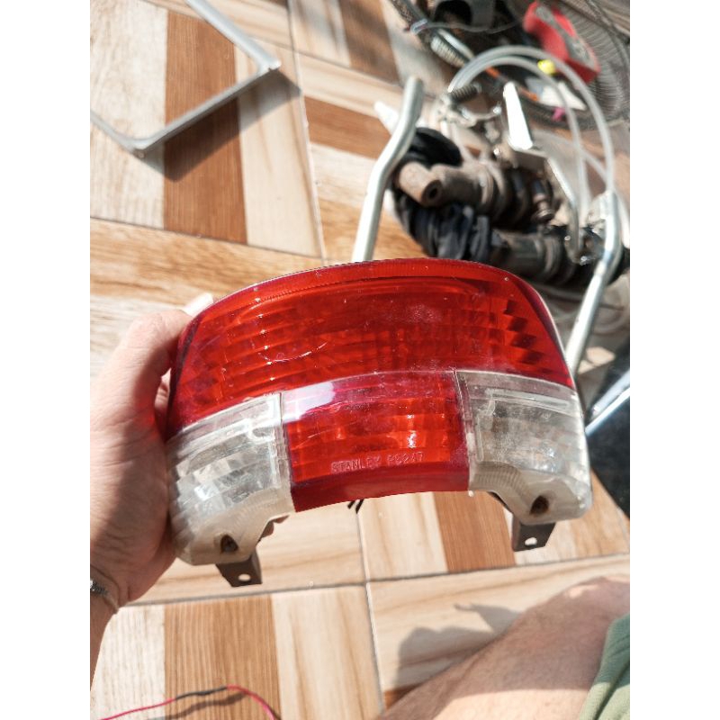 stoplamp yamaha scorpio 2004