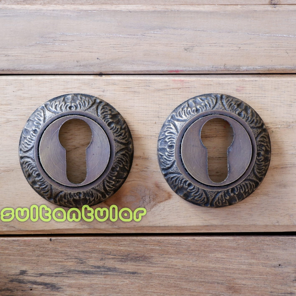 Lubang kunci pintu rumah cover pelindung kunci pintu rumah