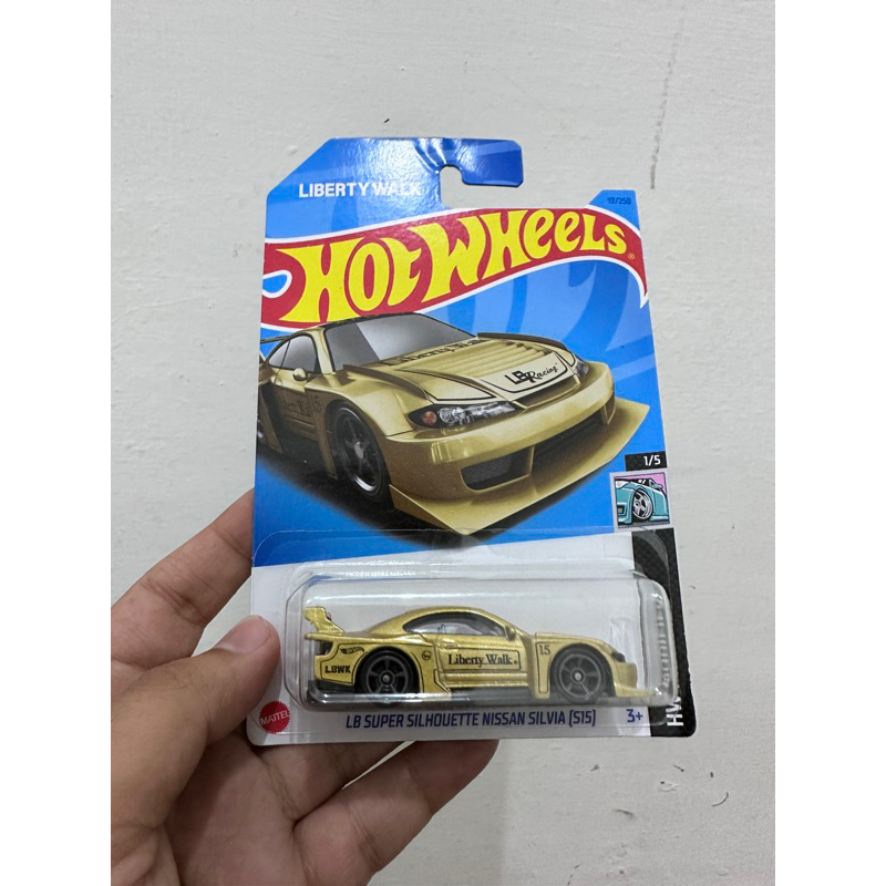 LBWK Gold | lb super silhouette nissan silvia (s15) gold